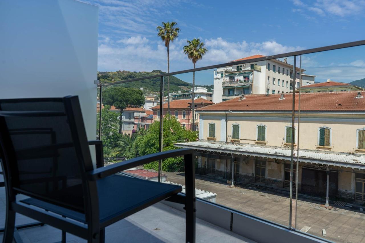 Hotel Graziella Arma di Taggia Exterior foto